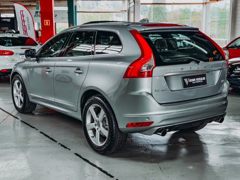 XC60 2.0 T5 R DESIGN TURBO GASOLINA 4P AUTOMÁTICO - 2014 - CAXIAS DO SUL