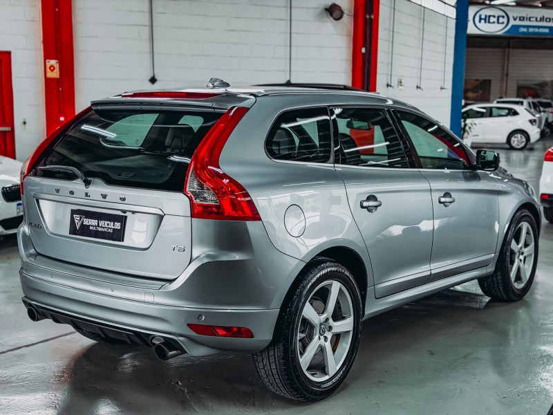 XC60 2.0 T5 R DESIGN TURBO GASOLINA 4P AUTOMÁTICO - 2014 - CAXIAS DO SUL