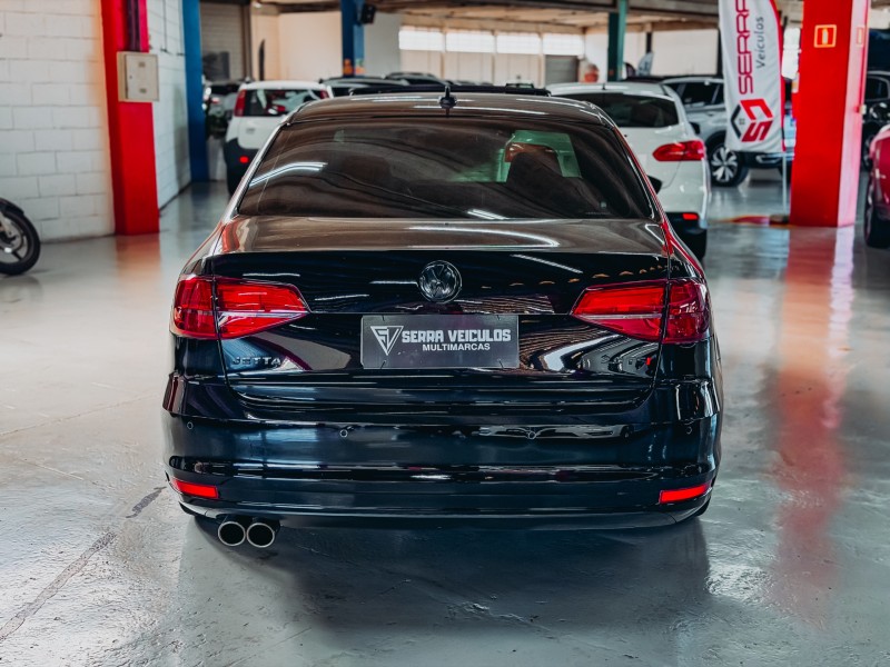 JETTA 2.0 TSI HIGHLINE 211CV GASOLINA 4P TIPTRONIC - 2016 - CAXIAS DO SUL