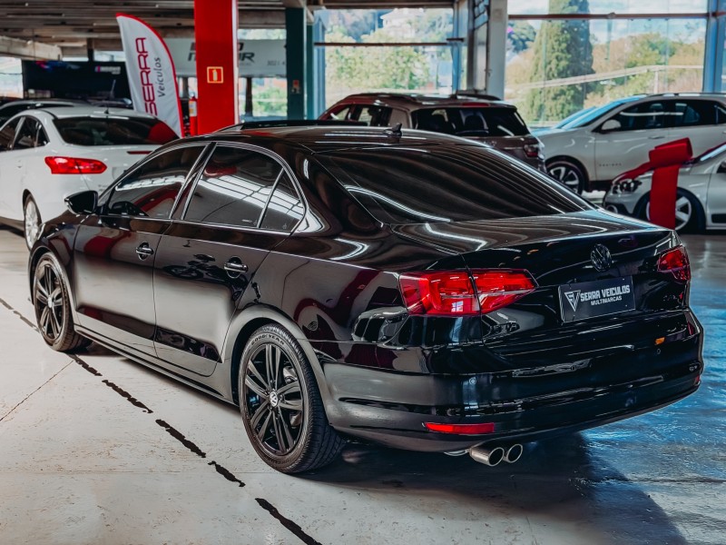 JETTA 2.0 TSI HIGHLINE 211CV GASOLINA 4P TIPTRONIC - 2016 - CAXIAS DO SUL