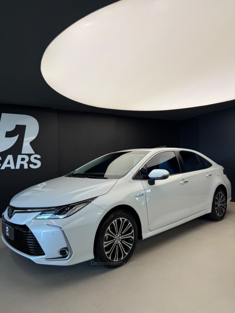 COROLLA 1.8 ALTIS PREMIUM 16V HÍBRIDO 4P AUTOMÁTICO - 2022 - LAJEADO