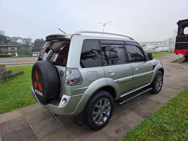 PAJERO TR4 2.0 4X2 16V 140CV FLEX 4P AUTOMÁTICO - 2015 - CARLOS BARBOSA