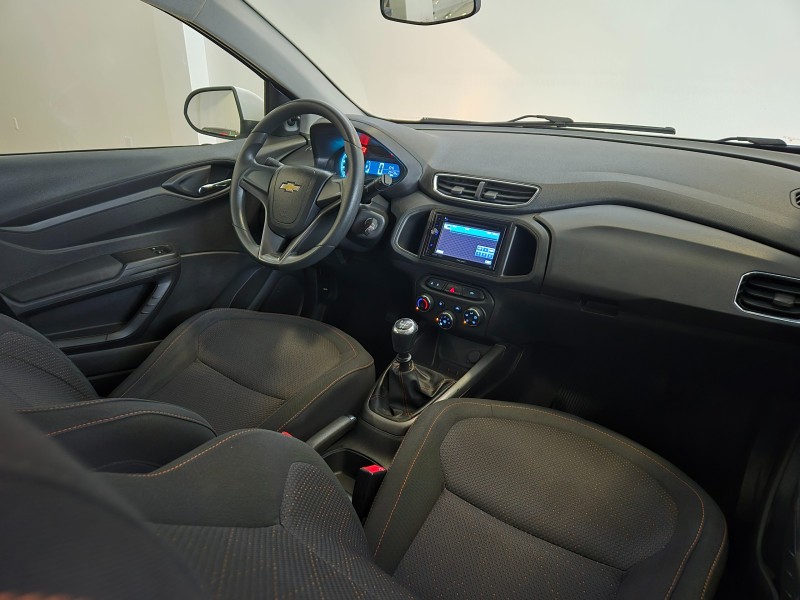 ONIX 1.4 MPFI LT 8V FLEX 4P MANUAL - 2015 - BENTO GONçALVES
