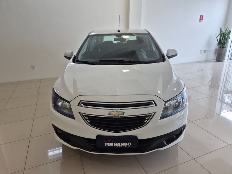 ONIX 1.4 MPFI LT 8V FLEX 4P MANUAL - 2015 - BENTO GONçALVES