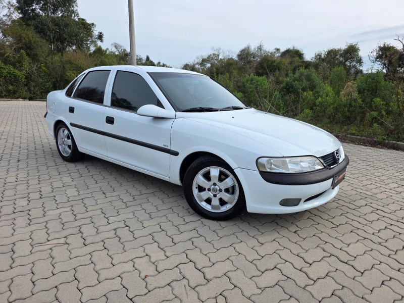 VECTRA 2.2 MPFI GLS 8V GASOLINA 4P MANUAL - 1999 - BENTO GONçALVES