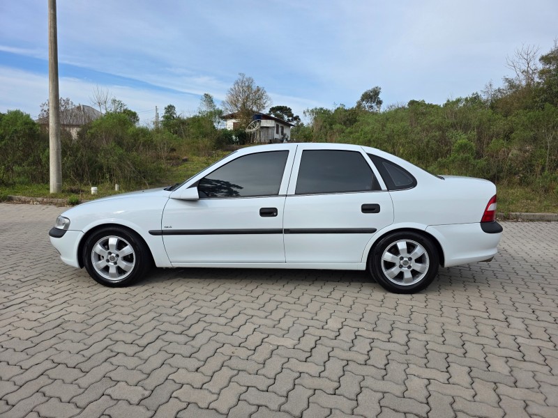 VECTRA 2.2 MPFI GLS 8V GASOLINA 4P MANUAL - 1999 - BENTO GONçALVES
