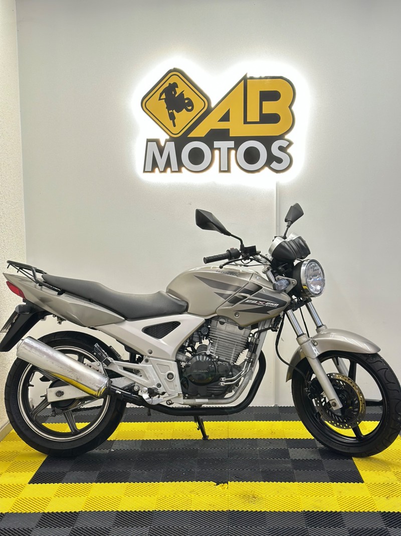 cb 250f twister  2008 caxias do sul