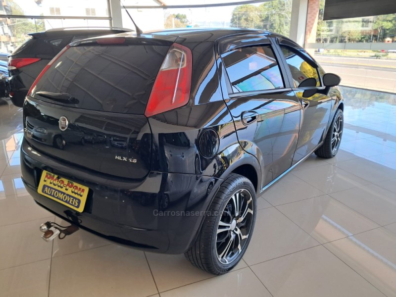 PUNTO 1.8 HLX 8V FLEX 4P MANUAL - 2010 - NOVA PETRóPOLIS