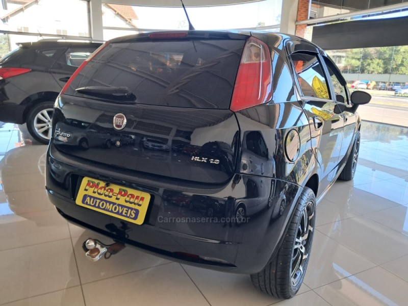 PUNTO 1.8 HLX 8V FLEX 4P MANUAL - 2010 - NOVA PETRóPOLIS