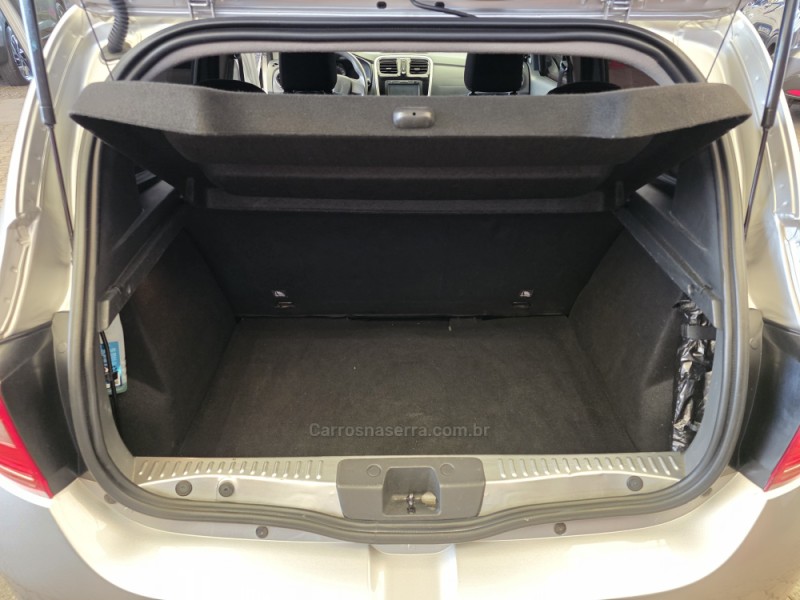 SANDERO 1.6 EXPRESSION 8V FLEX 4P MANUAL - 2019 - SAPIRANGA