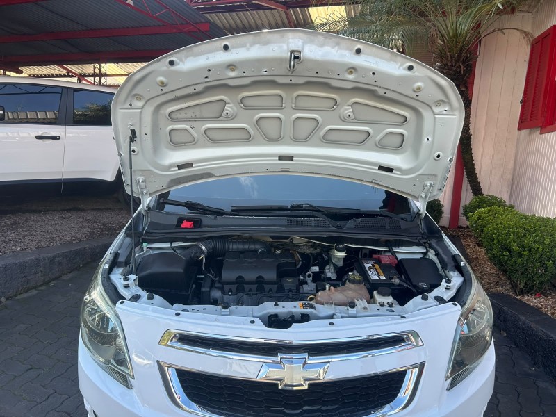 COBALT 1.4 MPFI LTZ 8V FLEX 4P MANUAL - 2014 - TRêS COROAS
