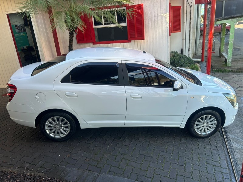 COBALT 1.4 MPFI LTZ 8V FLEX 4P MANUAL - 2014 - TRêS COROAS