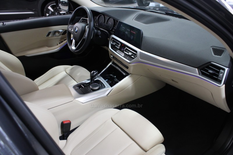 320I 2.0 16V TURBO ACTIVE FLEX 4P AUTOMÁTICO - 2020 - CAXIAS DO SUL