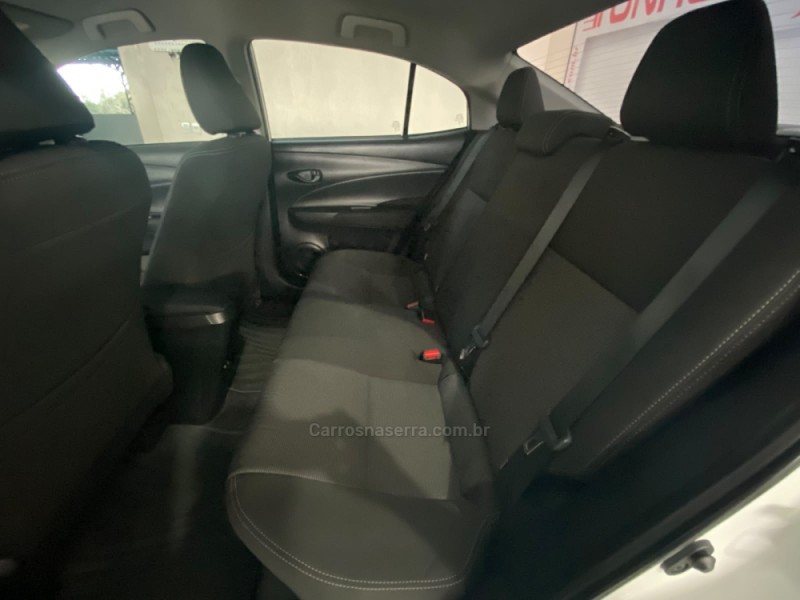 YARIS 1.5 XL 16V FLEX 4P AUTOMATÍCO - 2025 - LAJEADO