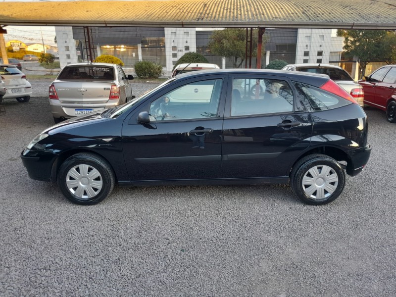 FOCUS 1.6 GL 8V FLEX 4P MANUAL - 2009 - VERANóPOLIS