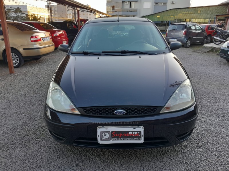 FOCUS 1.6 GL 8V FLEX 4P MANUAL