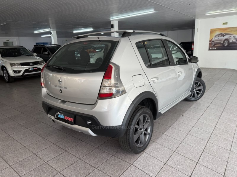 SANDERO 1.6 STEPWAY 16V FLEX 4P MANUAL - 2012 - NOVO HAMBURGO