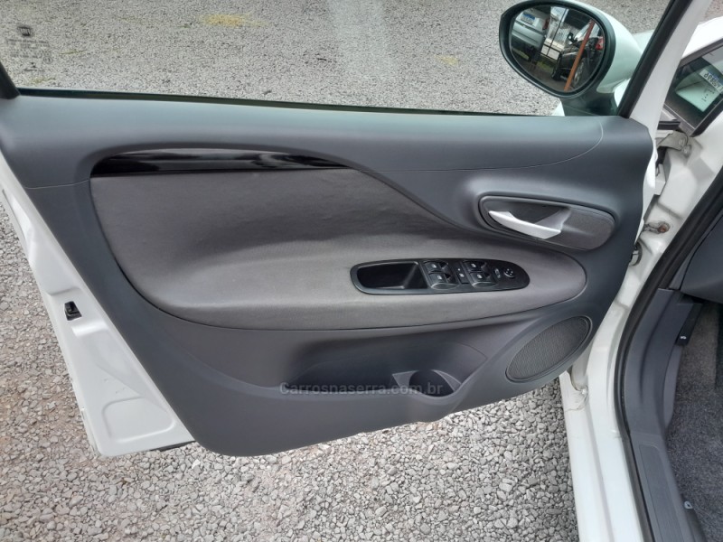 PUNTO 1.6 ESSENCE 16V FLEX 4P AUTOMATIZADO - 2013 - VERANóPOLIS