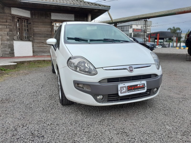 PUNTO 1.6 ESSENCE 16V FLEX 4P AUTOMATIZADO - 2013 - VERANóPOLIS
