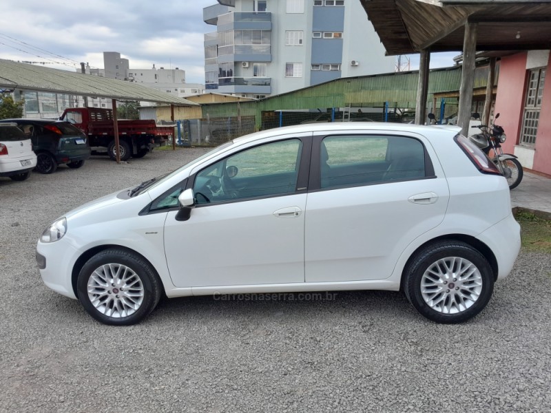 PUNTO 1.6 ESSENCE 16V FLEX 4P AUTOMATIZADO - 2013 - VERANóPOLIS