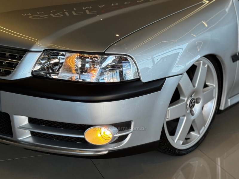 PARATI 2.0 MI CROSSOVER 8V GASOLINA 4P MANUAL G.III - 2003 - DOIS IRMãOS