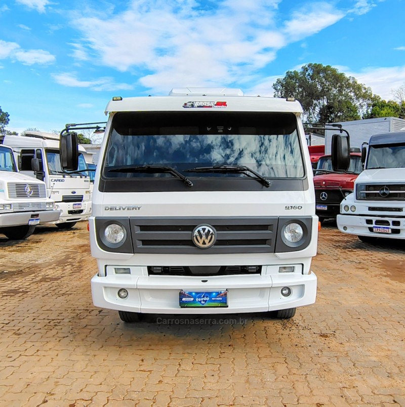 9-160 E DELIVERY - 2012 - PORTãO