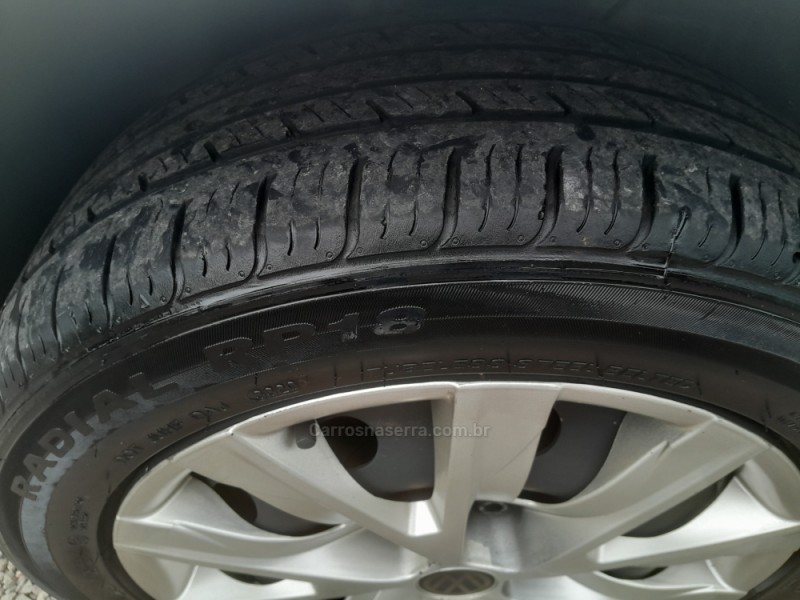 FOX 1.6 MI 8V FLEX 4P AUTOMATIZADO - 2011 - VERANóPOLIS