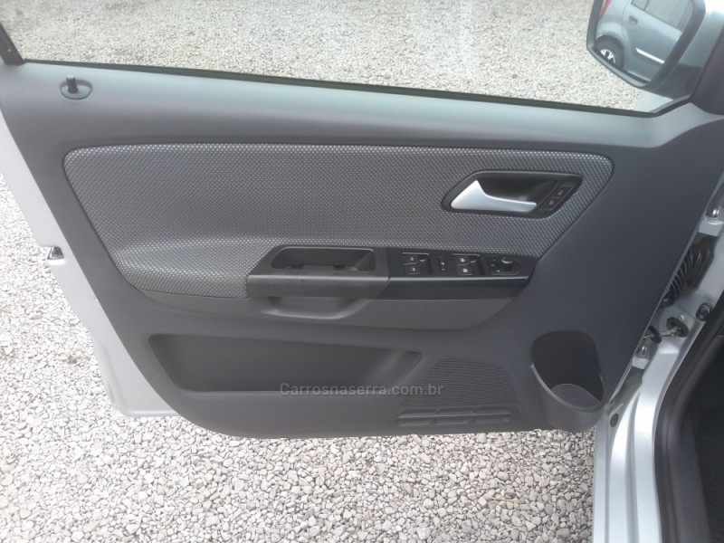 FOX 1.6 MI 8V FLEX 4P AUTOMATIZADO - 2011 - VERANóPOLIS