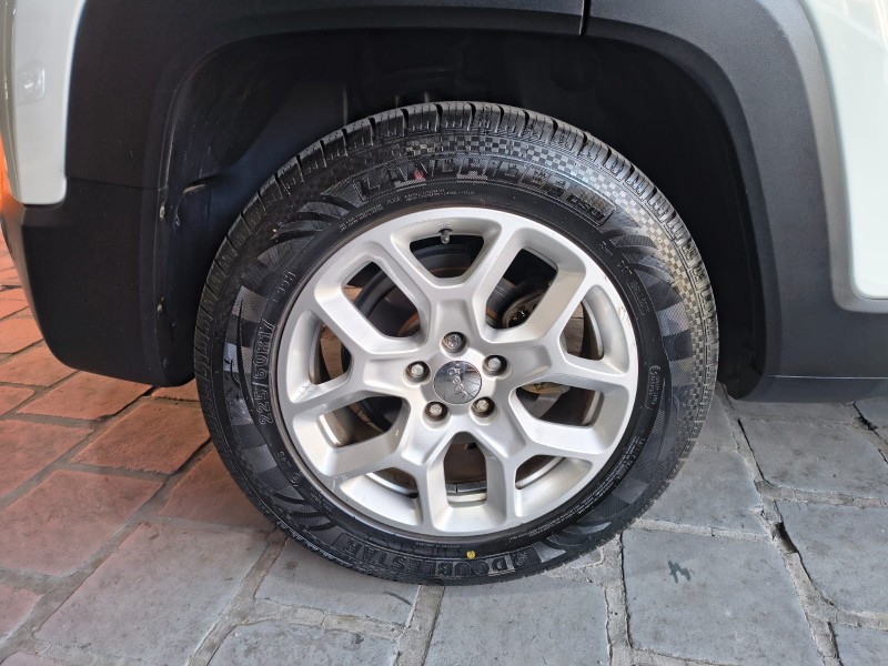 RENEGADE 1.8 16V FLEX LONGITUDE 4P AUTOMÁTICO - 2016 - CAXIAS DO SUL