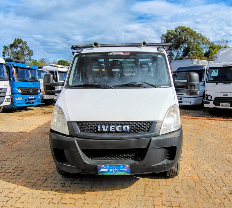 DAILY TRUCK 70C17 - 2013 - PORTãO
