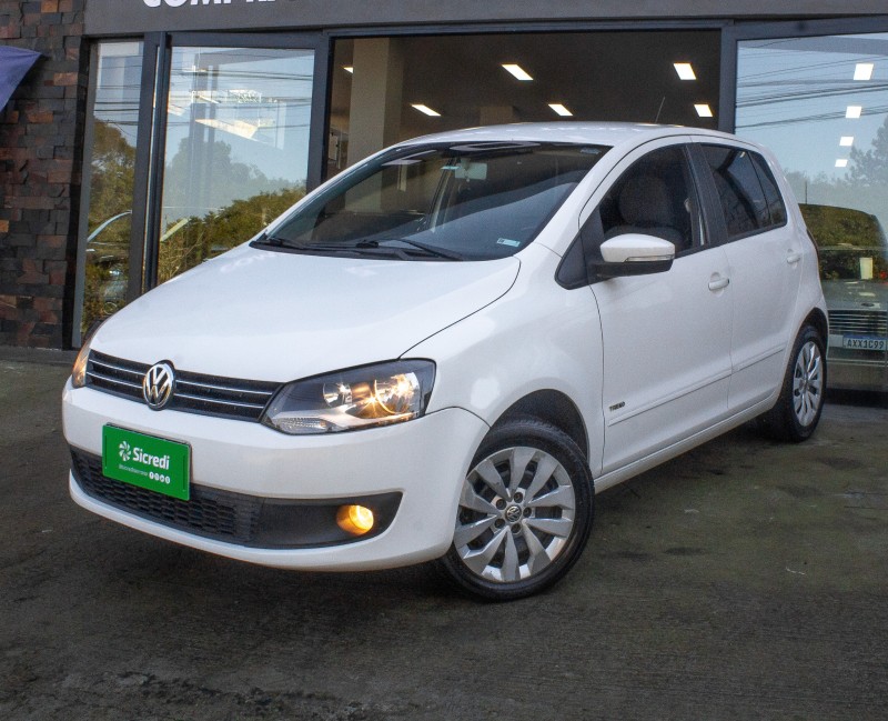 FOX 1.0 MI 8V FLEX 4P MANUAL - 2011 - FARROUPILHA