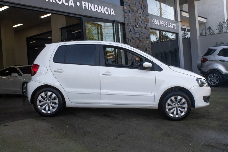FOX 1.0 MI 8V FLEX 4P MANUAL - 2011 - FARROUPILHA