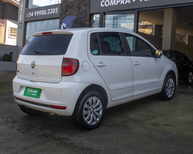 FOX 1.0 MI 8V FLEX 4P MANUAL - 2011 - FARROUPILHA