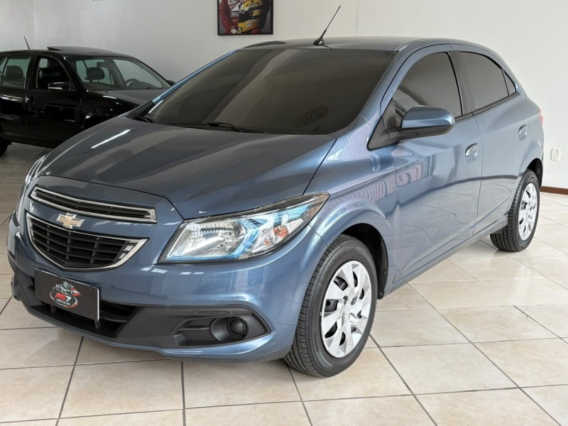 ONIX 1.4 MPFI LT 8V FLEX 4P MANUAL - 2015 - BENTO GONçALVES