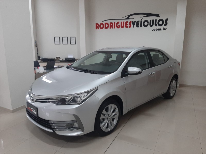 COROLLA 2.0 XEI 16V FLEX 4P AUTOMÁTICO - 2018 - CAXIAS DO SUL