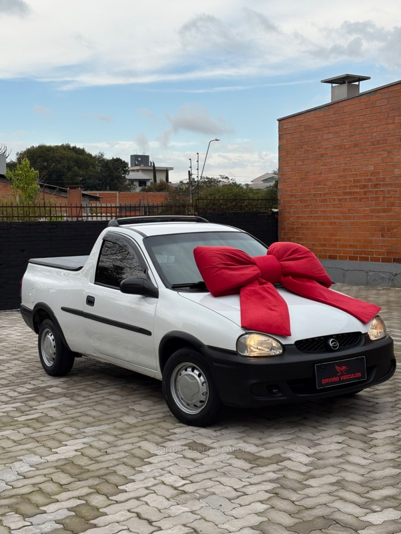 CORSA 1.6 MPFI STD CS PICK-UP 8V GASOLINA 2P MANUAL - 2001 - CAXIAS DO SUL