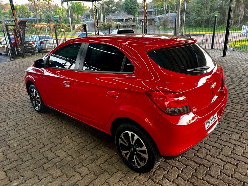 ONIX 1.4 MPFI LTZ 8V FLEX 4P MANUAL - 2015 - SãO SEBASTIãO DO CAí