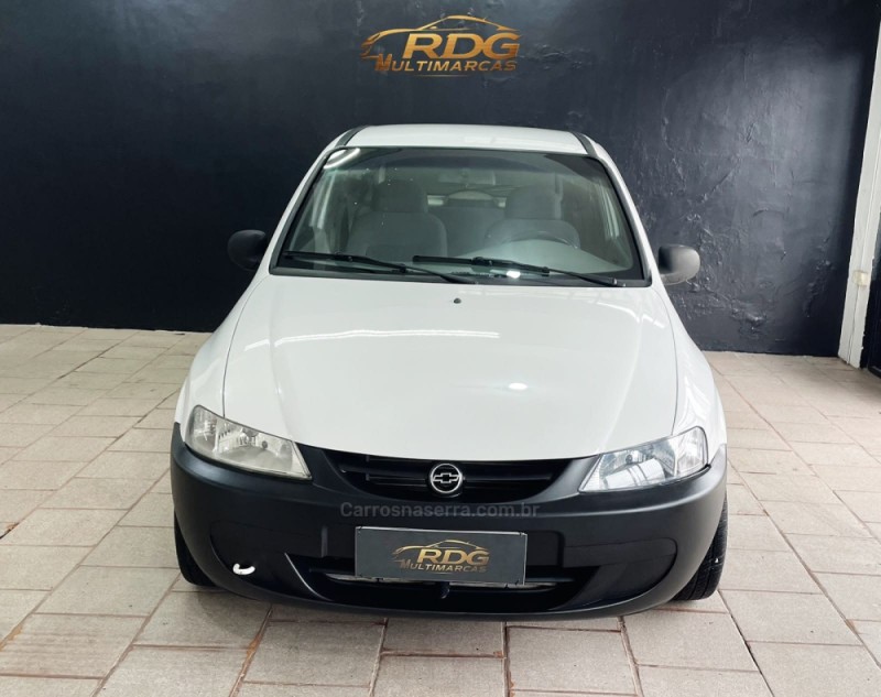 CELTA 1.0 MPFI 8V GASOLINA 2P MANUAL - 2001 - CAXIAS DO SUL