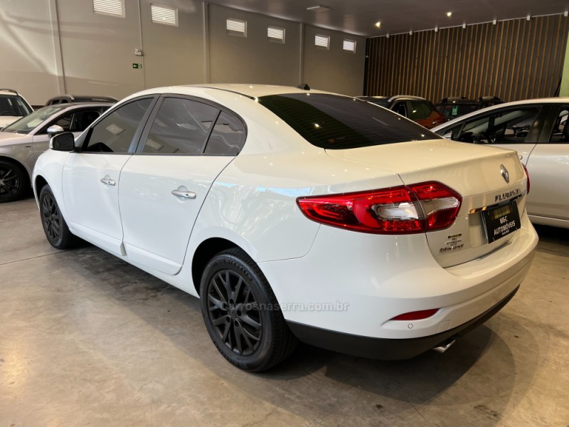 FLUENCE 2.0 DYNAMIQUE PLUS 16V FLEX 4P AUTOMÁTICO - 2016 - CAXIAS DO SUL