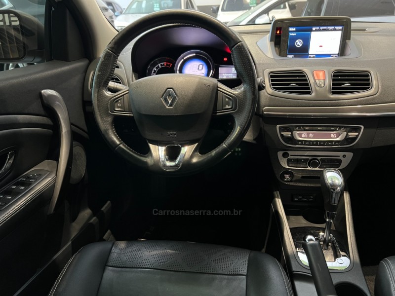 FLUENCE 2.0 DYNAMIQUE PLUS 16V FLEX 4P AUTOMÁTICO - 2016 - CAXIAS DO SUL