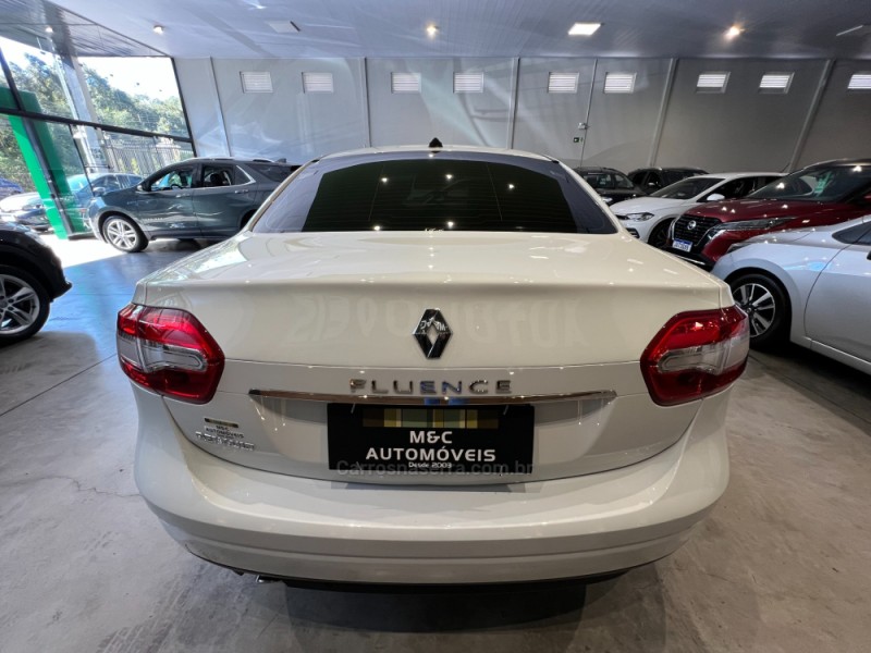 FLUENCE 2.0 DYNAMIQUE PLUS 16V FLEX 4P AUTOMÁTICO - 2016 - CAXIAS DO SUL