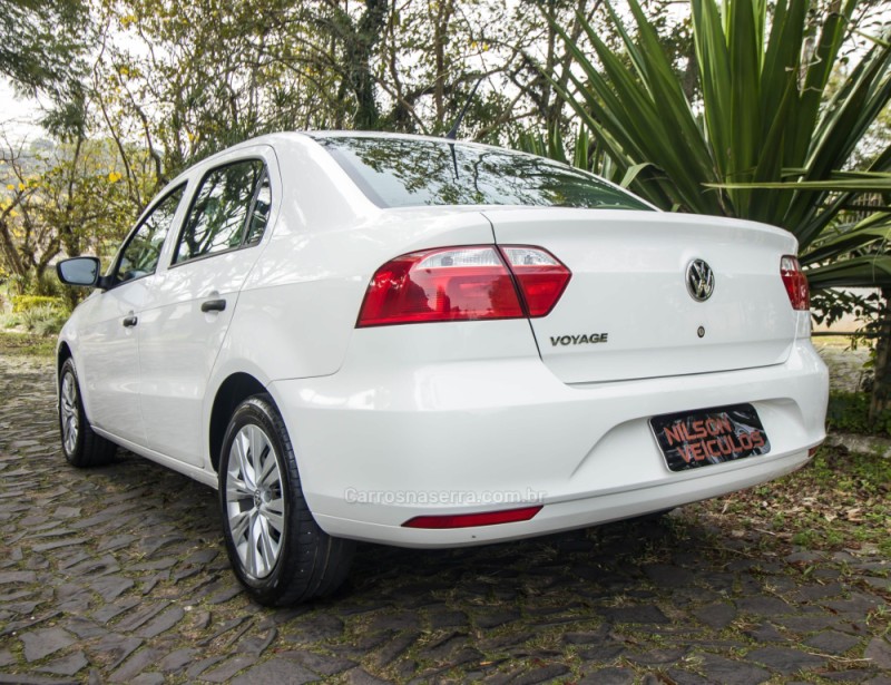 VOYAGE 1.0 12V MPI TOTALFLEX TRENDLINE 4P MANUAL - 2023 - NOVO HAMBURGO