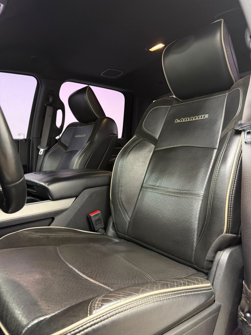 2500 LARAMIE 6.7 NIGHT ED TURBO CD 4X4 DIESEL 4P AUTOMÁTICO - 2021 - CAXIAS DO SUL