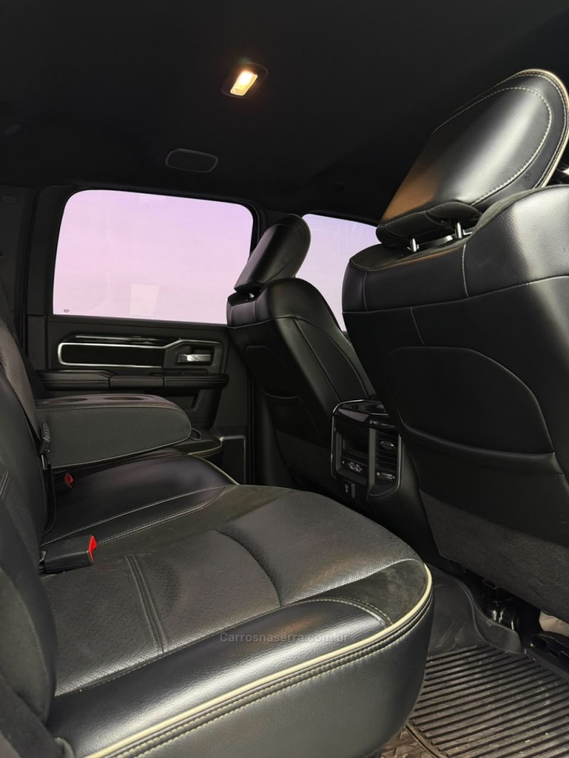 2500 LARAMIE 6.7 NIGHT ED TURBO CD 4X4 DIESEL 4P AUTOMÁTICO - 2021 - CAXIAS DO SUL