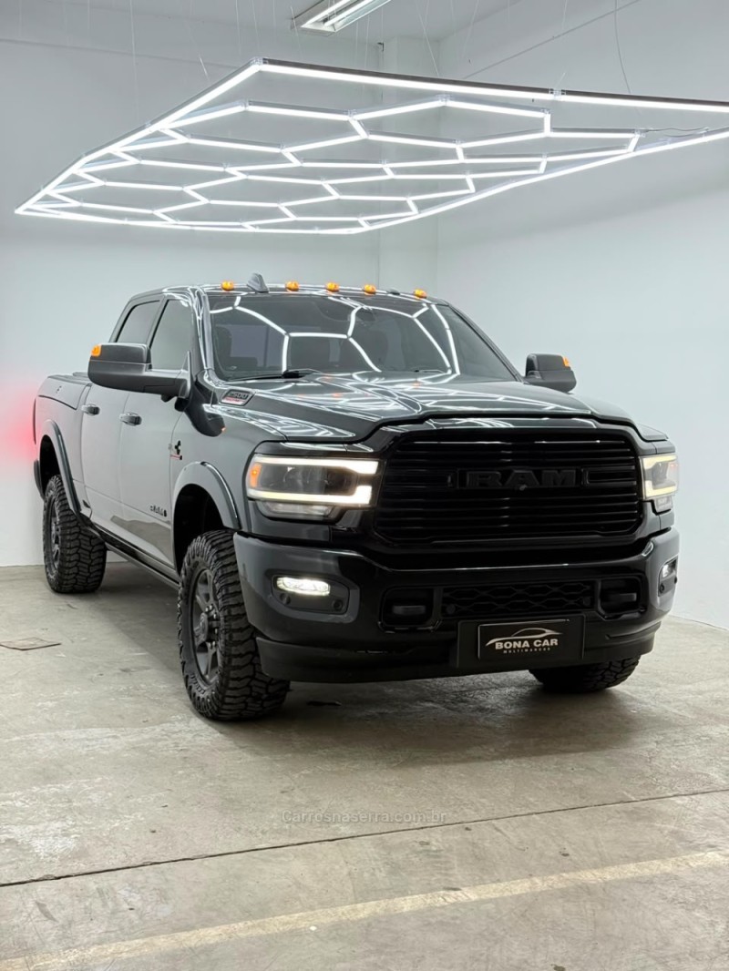 2500 LARAMIE 6.7 NIGHT ED TURBO CD 4X4 DIESEL 4P AUTOMÁTICO - 2021 - CAXIAS DO SUL