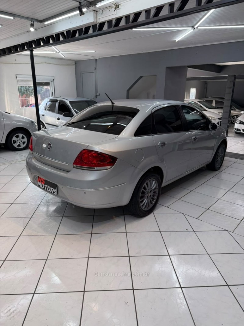 LINEA 1.8 HLX 16V FLEX 4P AUTOMATIZADO - 2011 - CAXIAS DO SUL