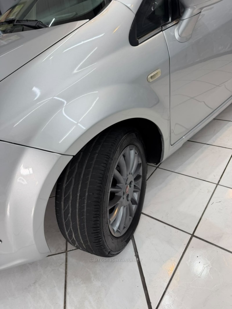 LINEA 1.8 HLX 16V FLEX 4P AUTOMATIZADO - 2011 - CAXIAS DO SUL