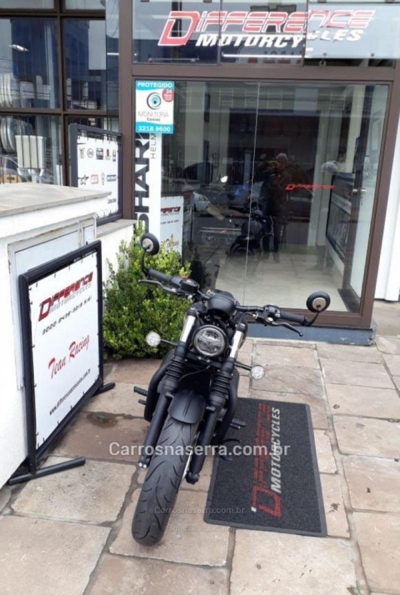 BOBBER BLACK ABS - 2019 - CAXIAS DO SUL