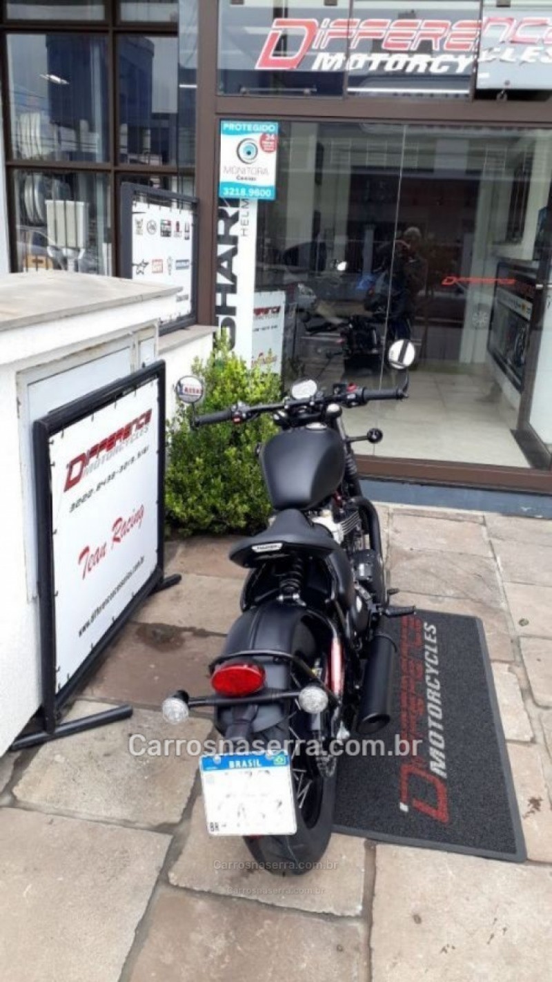 BOBBER BLACK ABS - 2019 - CAXIAS DO SUL
