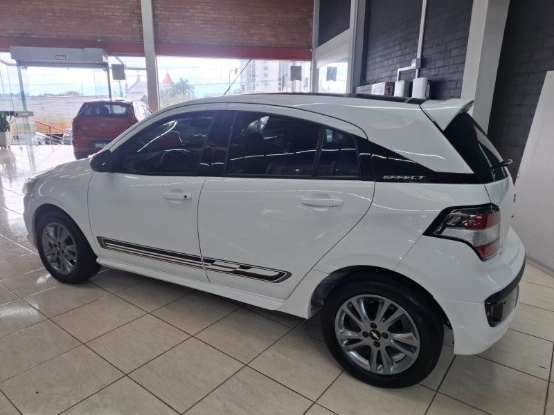 AGILE 1.4 MPFI EFFECT 8V FLEX 4P MANUAL - 2014 - FARROUPILHA